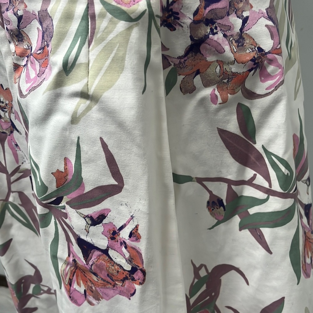 Spring skirt - Picture 3 of 5